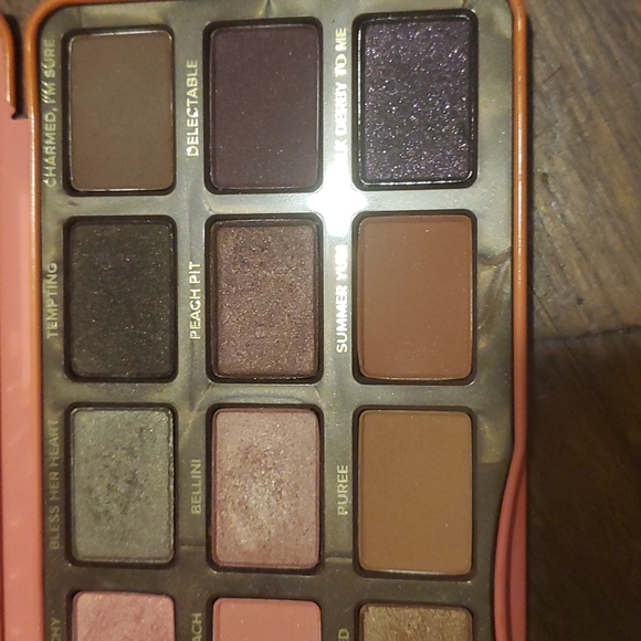BARELY USED sweet peach palette - Picture 3 of 3